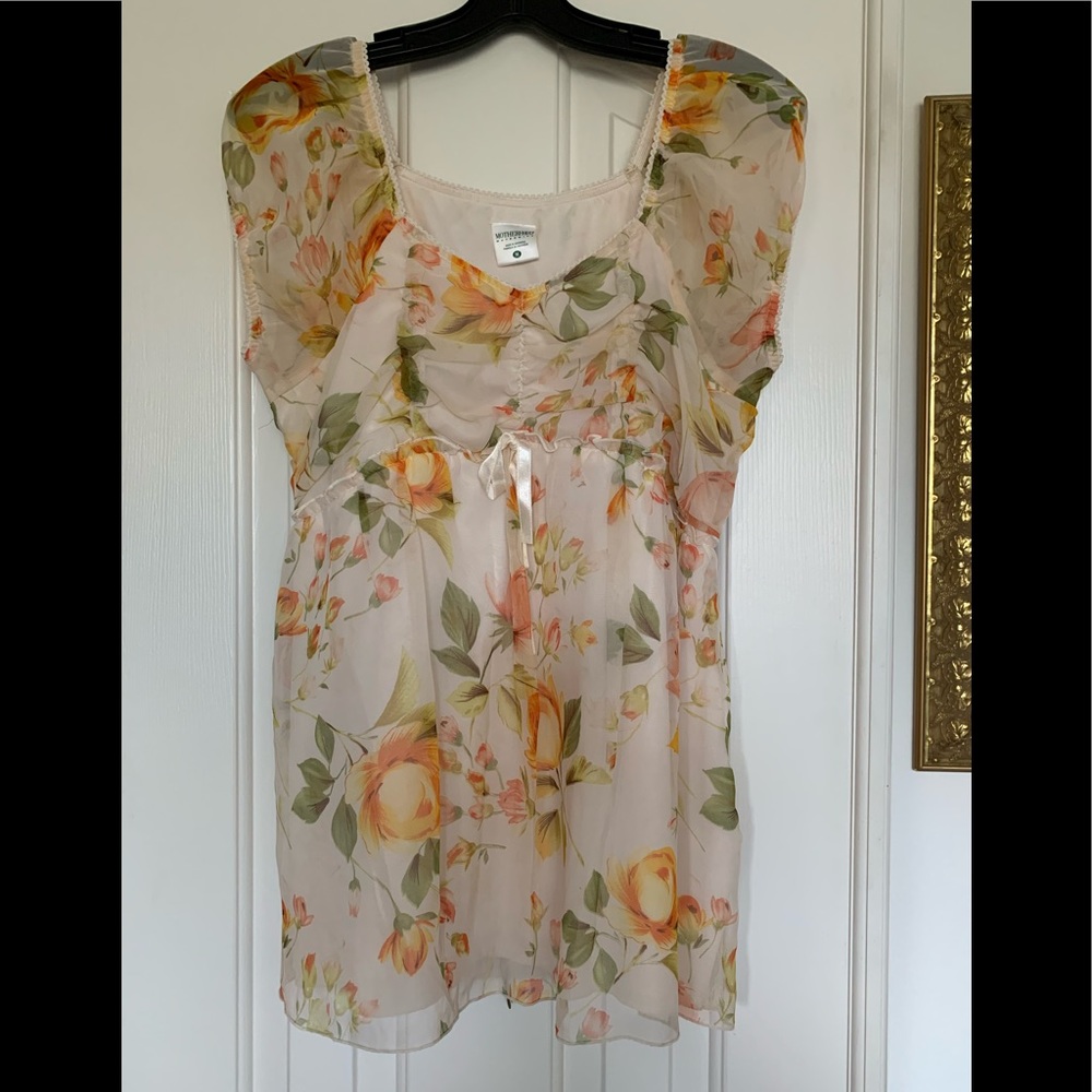EUC maternity top size M